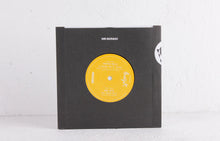 Load image into Gallery viewer, A Paraiba Não É Chicago / Não Quero Mais (7")